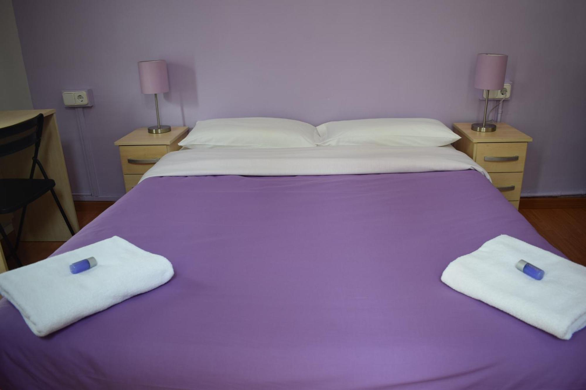 Hostal Mimi Las Ramblas — Fotos 1